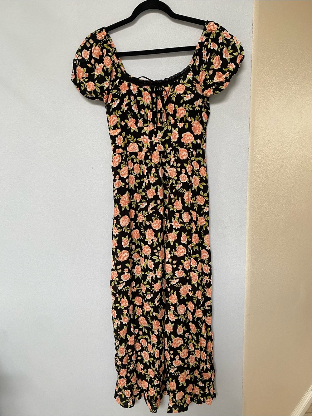 NWOT Rose Printed Derek Heart Dress